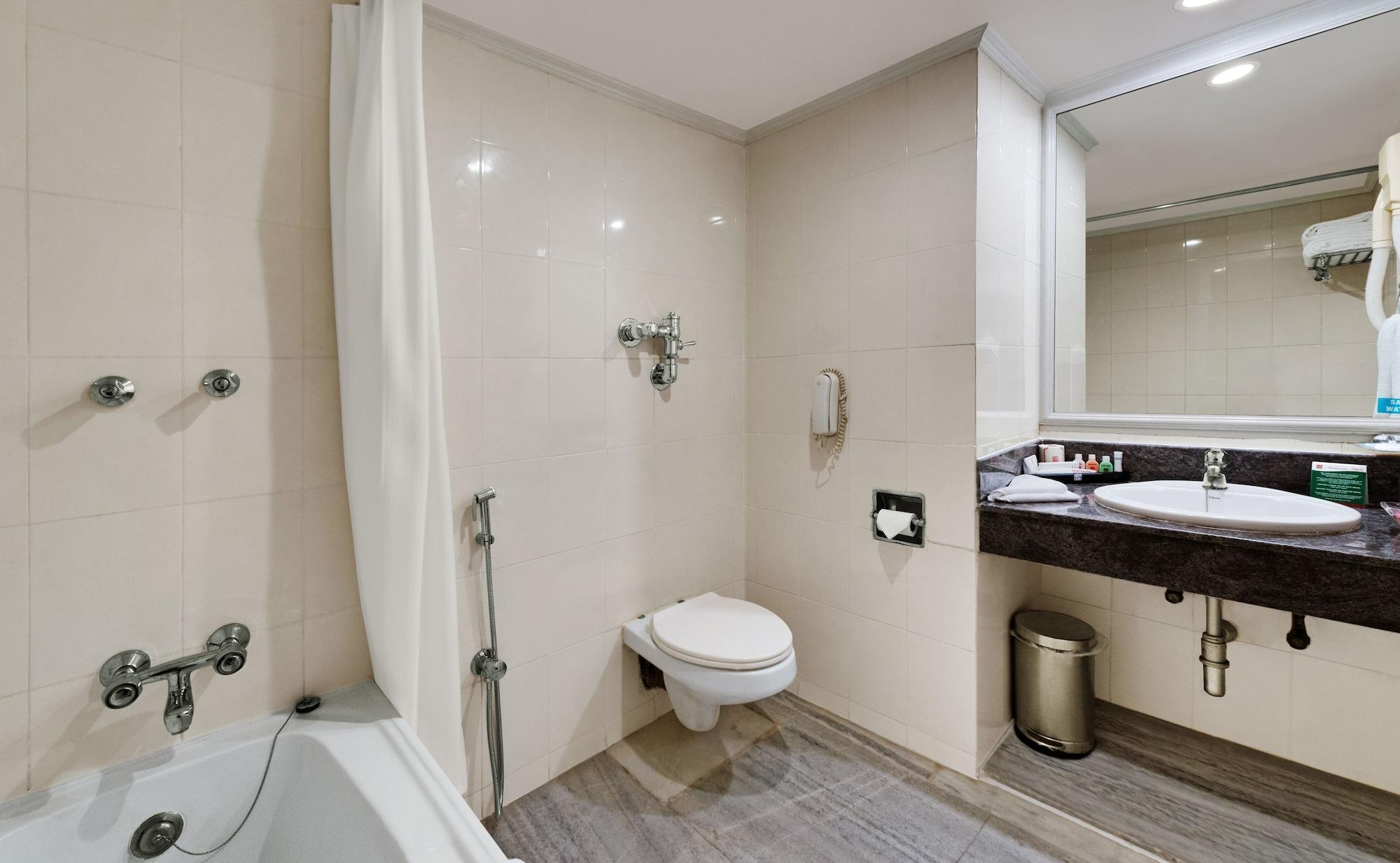 Ambassador Pallava Hotel 4*